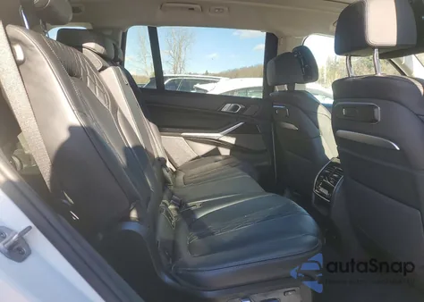 2026 BMW X7 xDrive40I z USA, uszkodzony, nr VIN 5UX23EM09T9067184